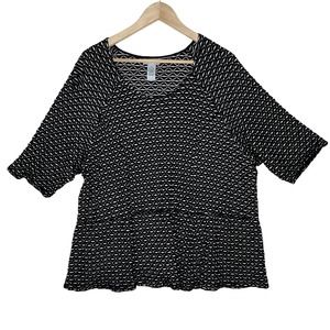 Catherines Black & White Textured Blouse Size 2x 22/24W Short Sleeve